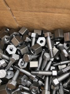 materiały złączne wg wzoru